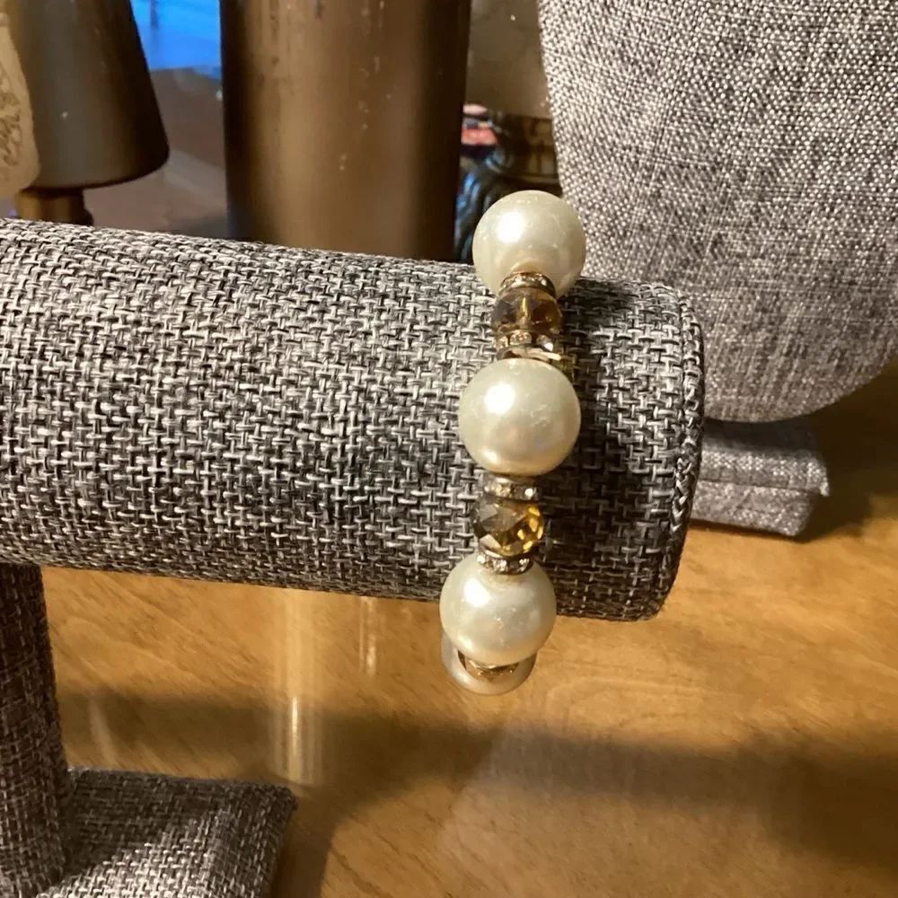 Elasticized Stretchable Bead and Faux Pearl Bracelet